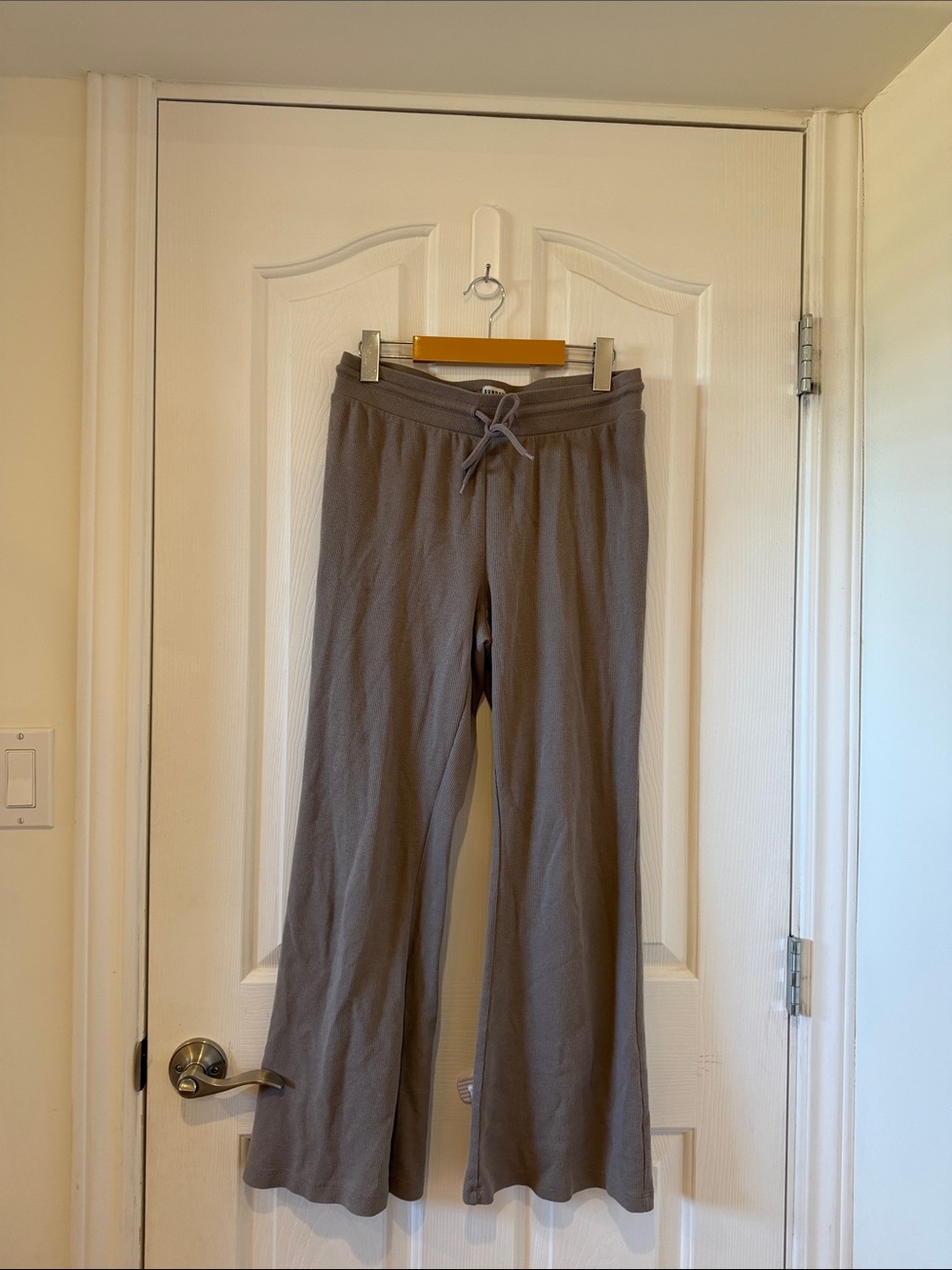 Sunday Best Aritzia Waffle Flare Pants M Short